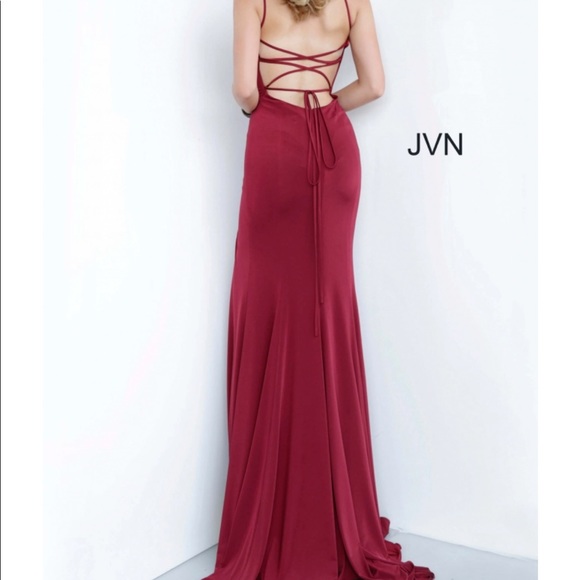 JVN burgundy gown - Picture 2 of 4